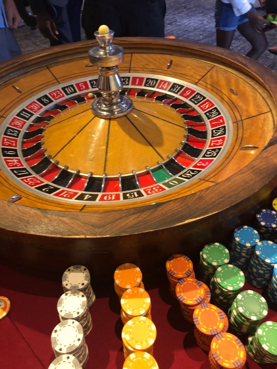 Black Lotus Casino کھلاڑیوں کے لیے لائیو کیسینو سیکشن